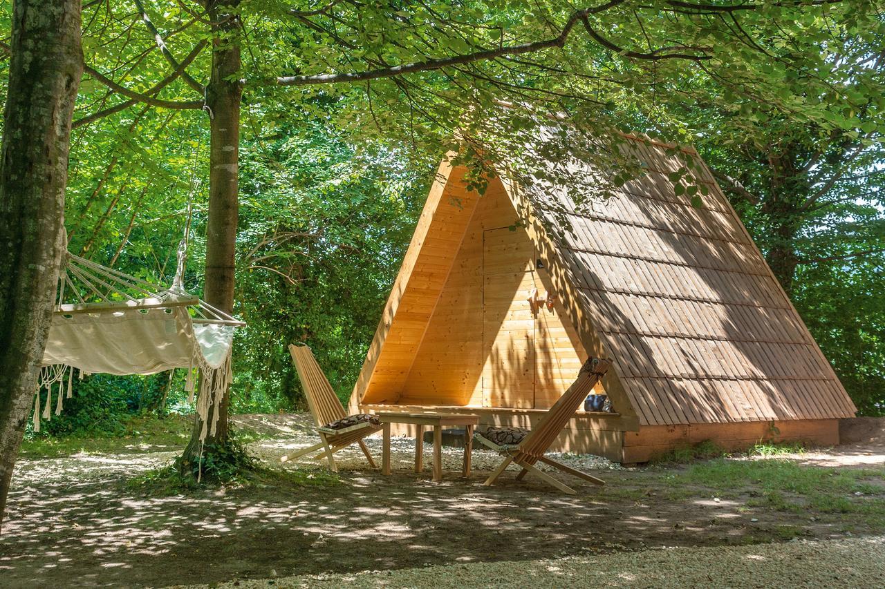 Turisticko Naselje- Japodski Otoci Lodge Racic